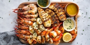 Grilled Aussie Seafood Delight: Succulent Snapper, Prawns and Squid with Tangy Homemade Aioli