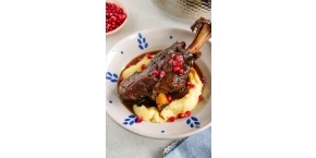 Braised Lamb Shanks with Creamy Polenta